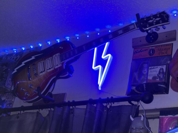 Transform Your Bedroom with These Aesthetic Neon Signs