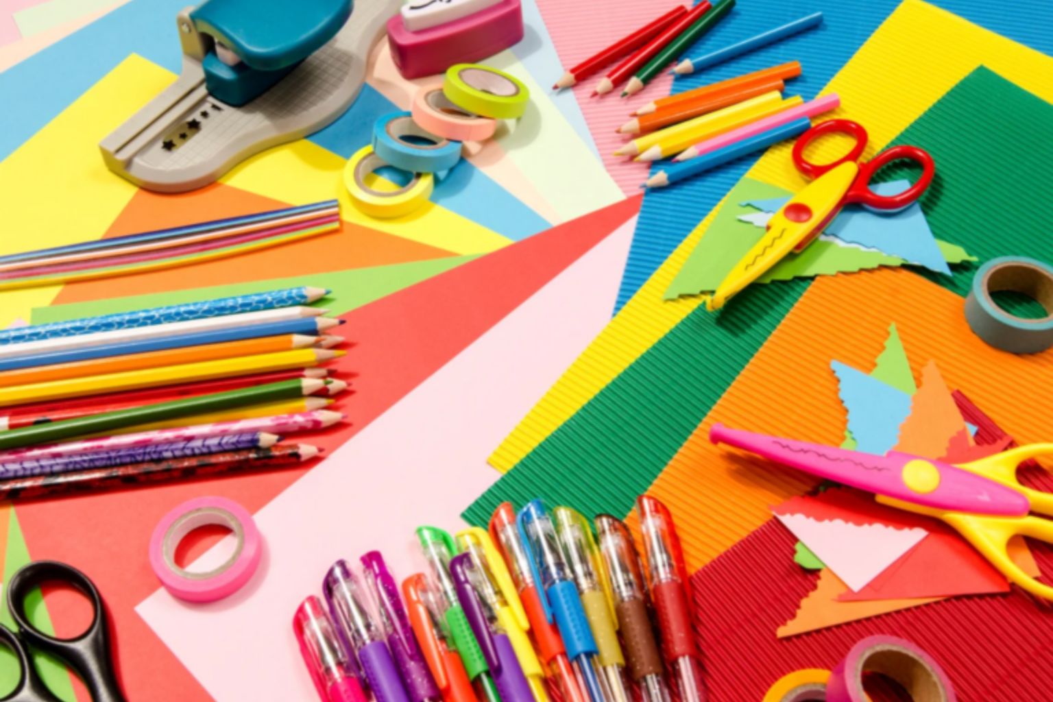 How to Create a Craft Station with the Right Stationery